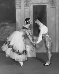 Markova "leaning in" to dancer Stanislas Idzikovski dancing Carnaval, 1933
