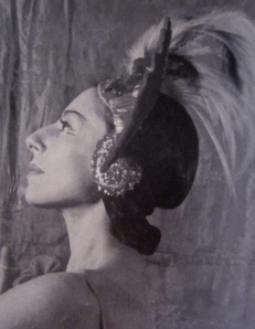 In 1945, Markova starred in The Firebird at Ballet Theatre, with music by Stravinsky,