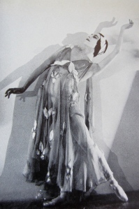 Markova in The Water Lily, 1935 (photo by Gordon Anthony)