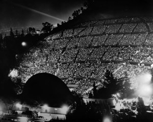An amazing 35,000 people turned out to watch Markova perform at the Hollywood Bowl in 1943.