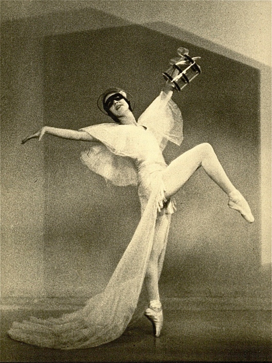 Close proximity to audiences in a tiny theater necessitated Markova's mastering a silent, effortless dance technique. (At the Ballet Club, 1933)