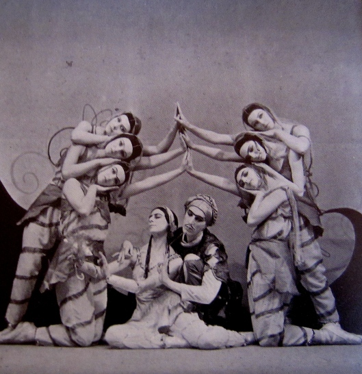 Markova and Ashton's commercial work helped popularize classical ballet to a wider audience. (Markova in Ashton's La Peri at the Ballet Club, 1931